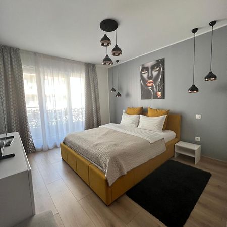 Qualis Apartament Brasov Exterior photo