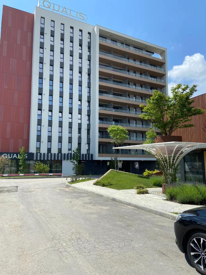 Qualis Apartament Brasov Exterior photo
